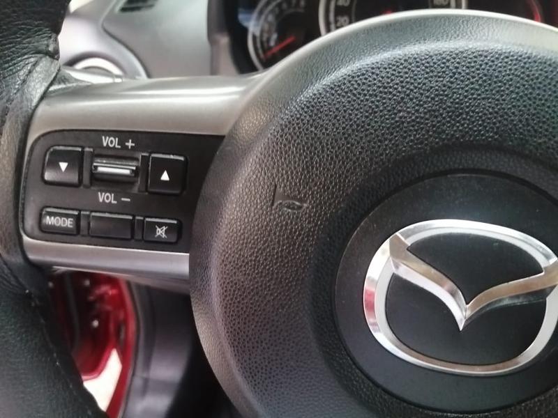 Mazda 2 • 2014 • 96,000 km 8