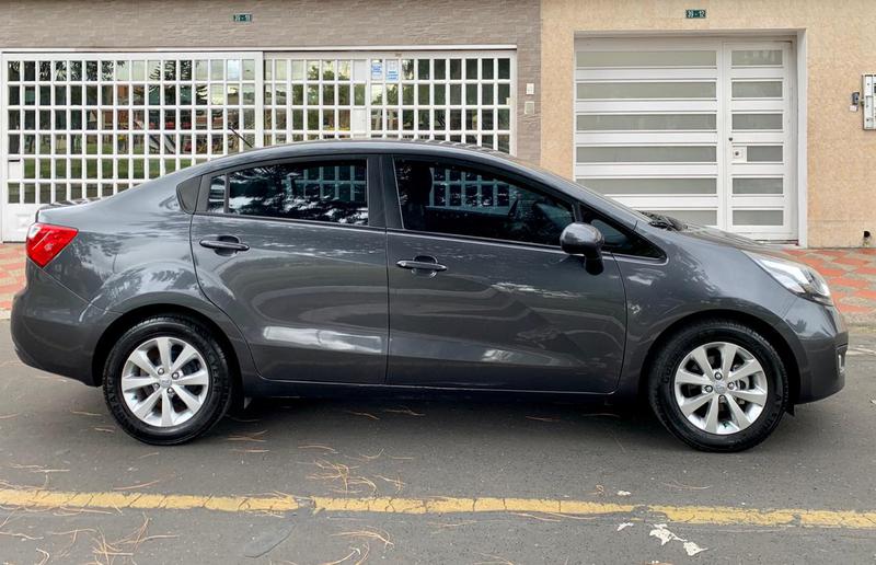 Kia Rio • 2015 • 44,300 km 3