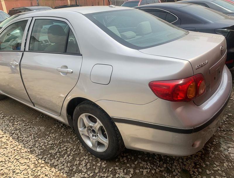 Toyota Corolla • 2010 • 150,000 km 5