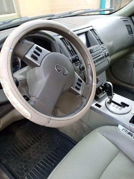 Infiniti  • 2003 • 150,000 km 6