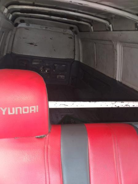 Hyundai H1 Van • 2004 • 0 km 5