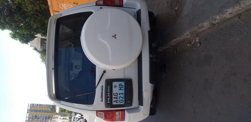 Mitsubishi Pajero • 2003 • 250,000 km 2