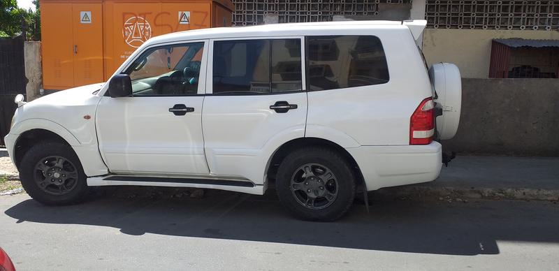 Mitsubishi Pajero • 2003 • 250,000 km 4