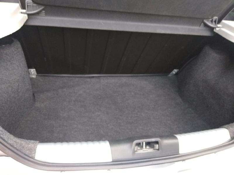 Volkswagen Gol • 2017 • 45,800 km 6