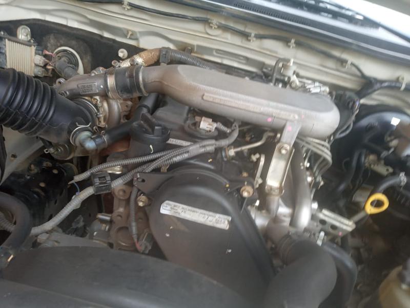 Toyota 4 Runner Limited • 2014 • 105,000 km 5