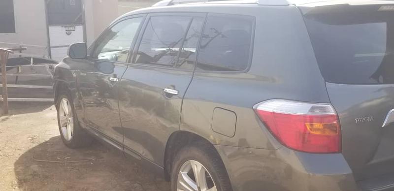 Toyota Highlander • 2009 • 100,000 km 1