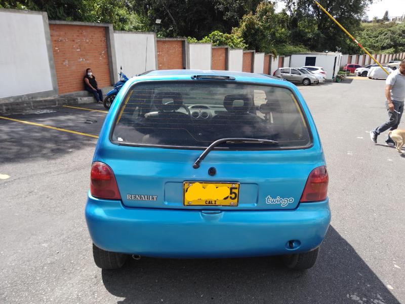 Renault Twingo • 2004 • 150,000 km 2