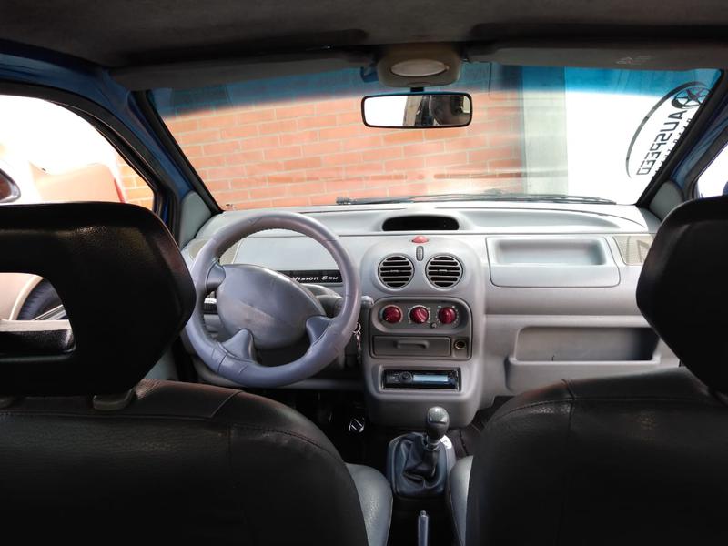 Renault Twingo • 2004 • 150,000 km 4