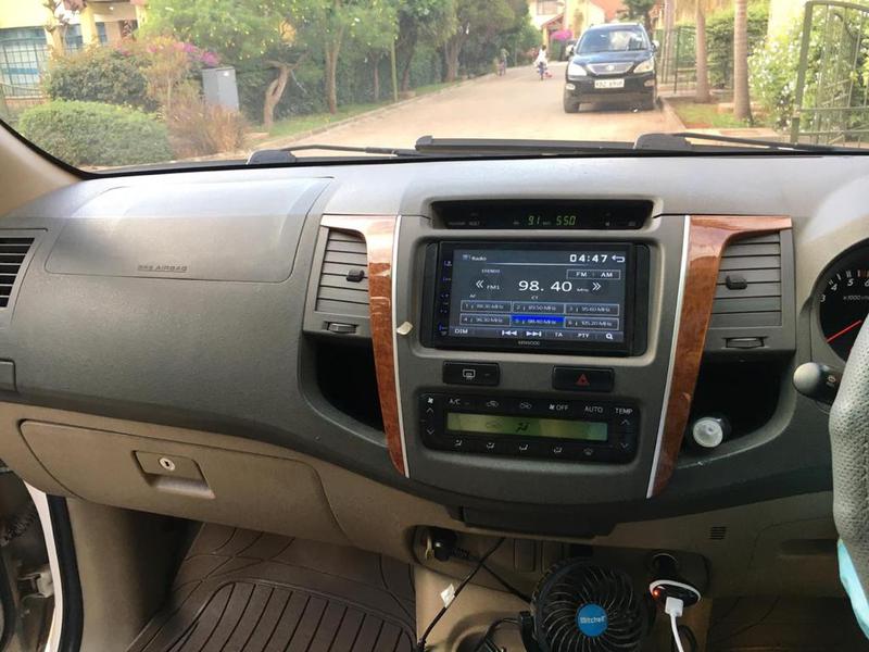 Toyota Fortuner • 2009 • 220 km 3