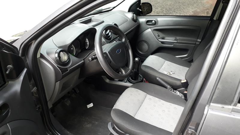 Ford Fiesta • 2013 • 76,000 km 3