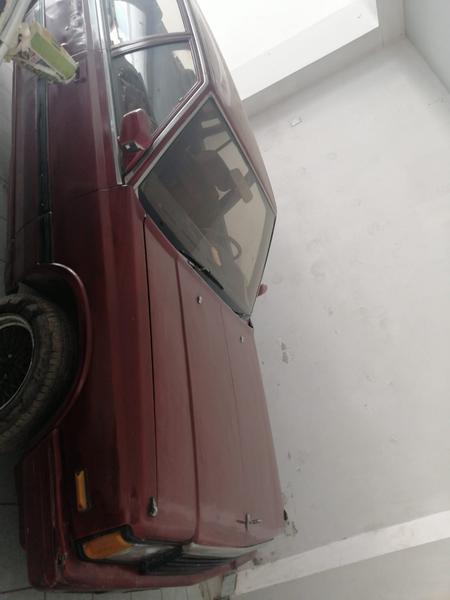 Nissan Laurel • 1985 • 100 km 5