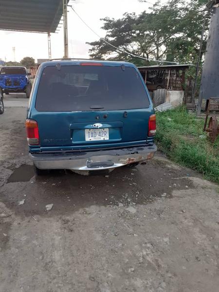 Ford Explorer • 1998 • 400,000 km 4