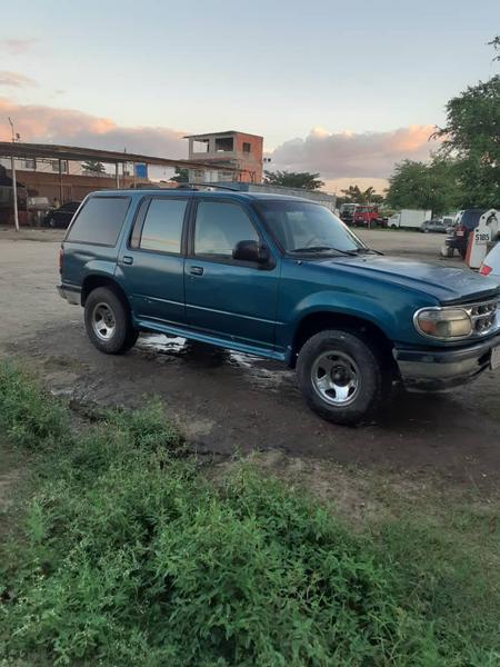 Ford Explorer • 1998 • 400,000 km 1