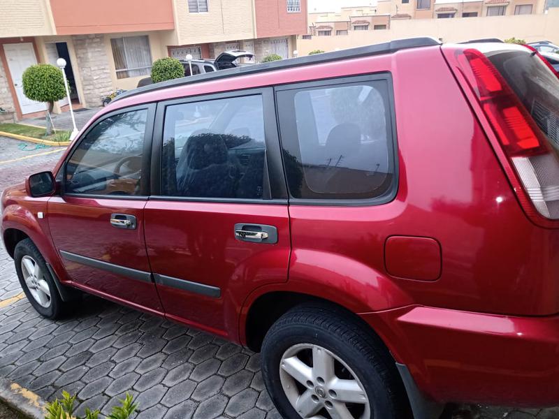 Nissan X-Trail • 2006 • 70,000 km 2