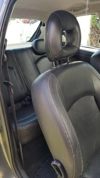 Peugeot 207 • 2011 • 110,000 km 7