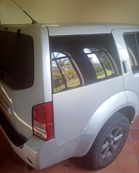 Nissan Pathfinder • 2007 • 130,000 km 11