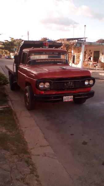 Ford 350 • 1958 • 100 km 1