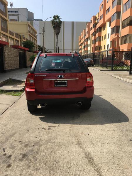 Kia Sportage • 2010 • 82,000 km 3