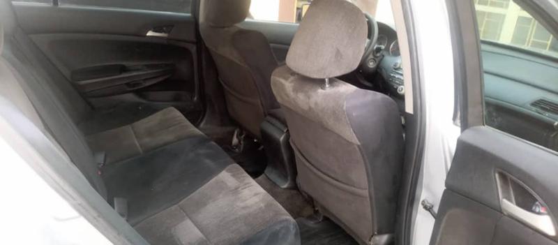 Honda Accord • 2010 • 130,240 km 8