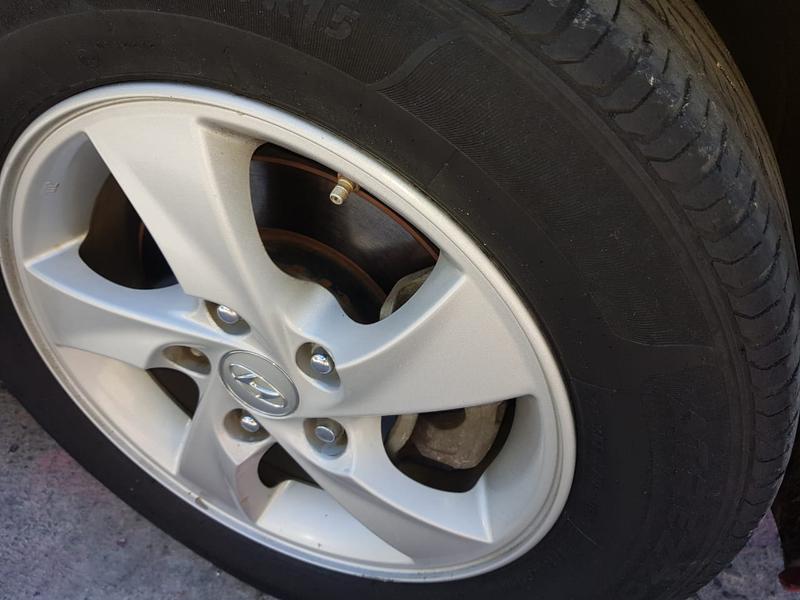 Hyundai Elantra • 2015 • 77,000 km 4