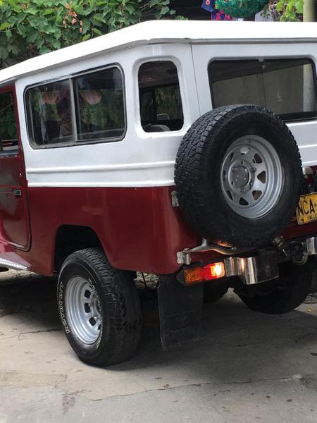 Toyota FJ Cruiser • 1978 • 100,000 km 10