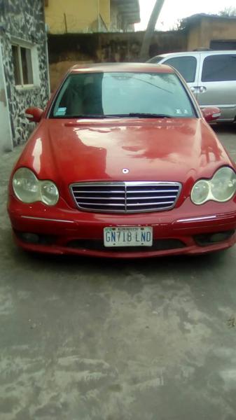 Mercedes-Benz 200 - 300 • 2005 • 117,966 km 3