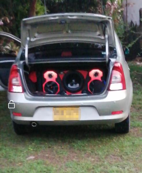 Renault Logan • 2012 • 1,600 km 5