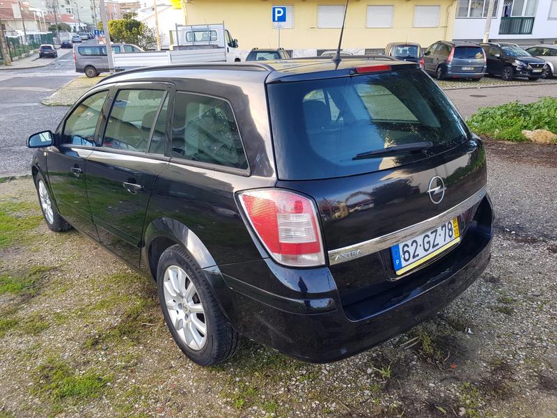 Opel Astra caravan • 2008 • 191,000 km 9
