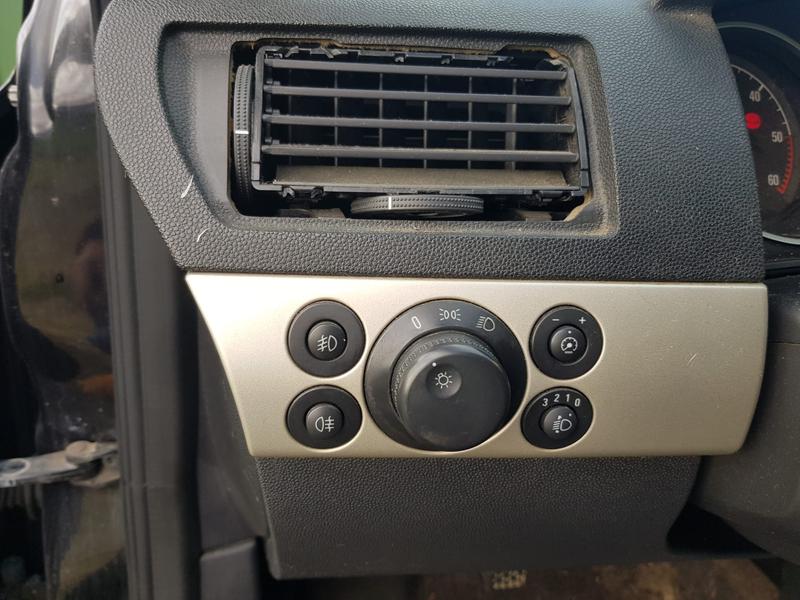 Opel Astra caravan • 2008 • 191,000 km 10