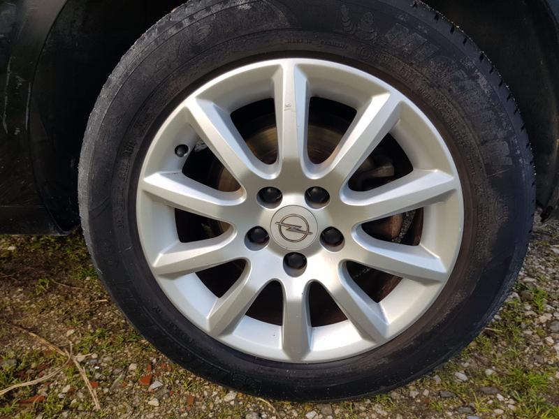 Opel Astra caravan • 2008 • 191,000 km 5