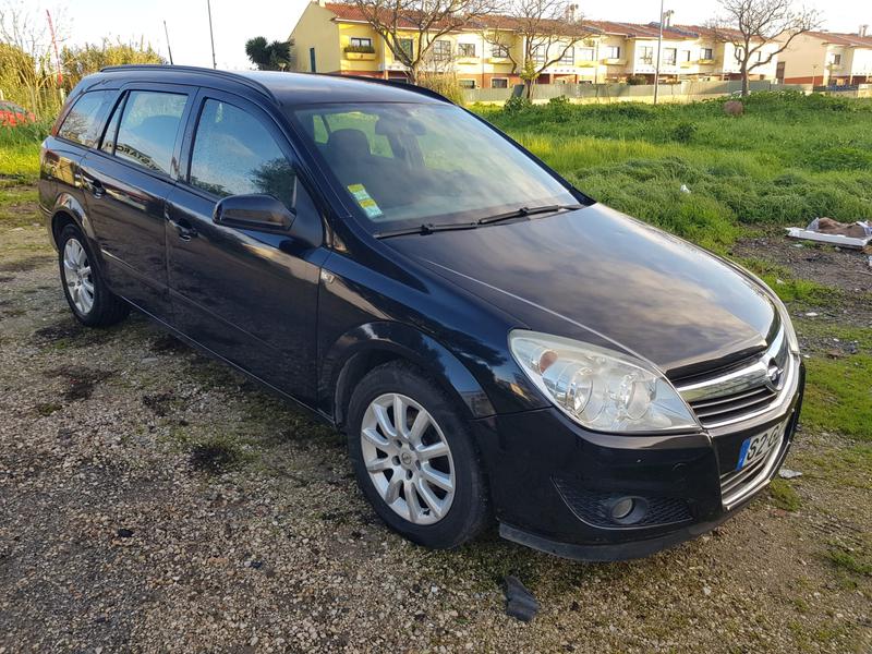 Opel Astra caravan • 2008 • 191,000 km 12