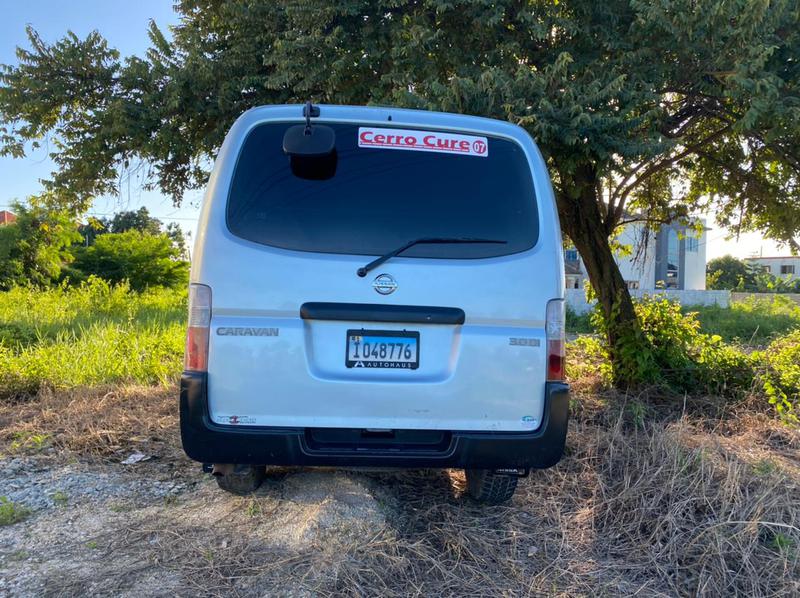 Nissan NV200 • 2003 • 180,000 km 4