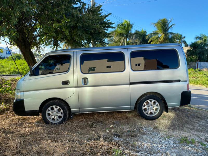 Nissan NV200 • 2003 • 180,000 km 3