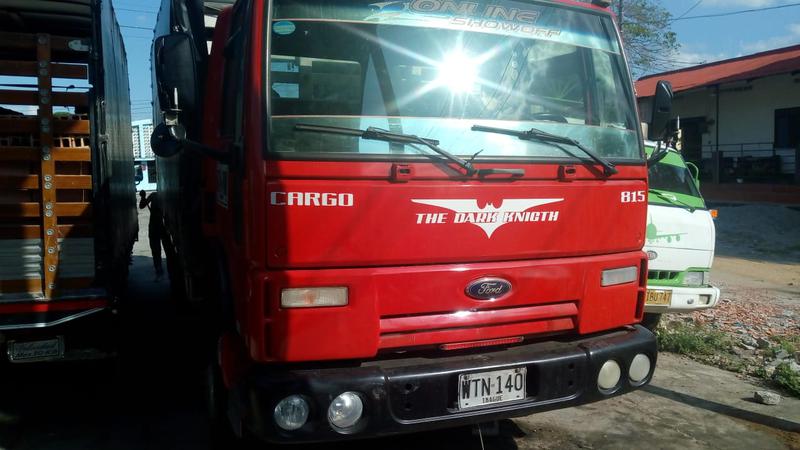 Ford F-250 • 2006 • 200,000 km 2