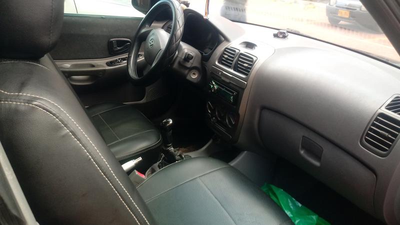 Hyundai Accent • 2002 • 165,640 km 2