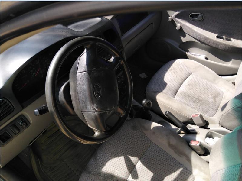 Kia  • 2002 • 125,000 km 5