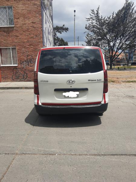 Hyundai H1 • 2010 • 185,000 km 3