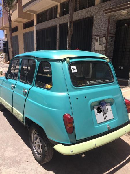 Renault 10 • 1990 • 180,000 km 3