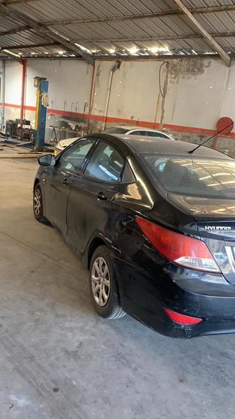 Hyundai Accent • 2013 • 167,000 km 3