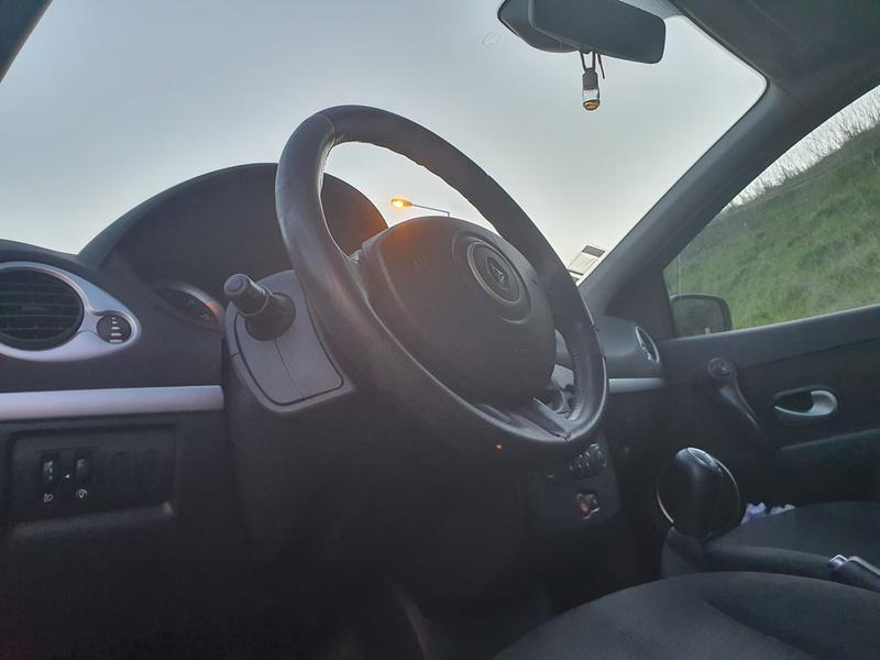 Renault Clio • 2008 • 170,000 km 3