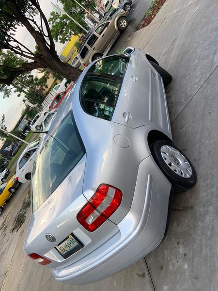 Volkswagen Bora • 2004 • 5 km 1