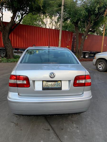 Volkswagen Bora • 2004 • 5 km 2