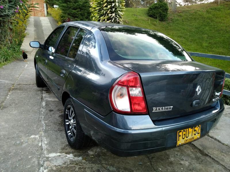 Renault Symbol • 2008 • 147,000 km 1