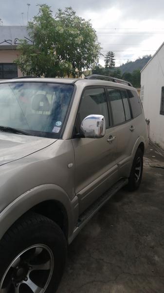 Mitsubishi Pajero • 2003 • 250,000 km 1