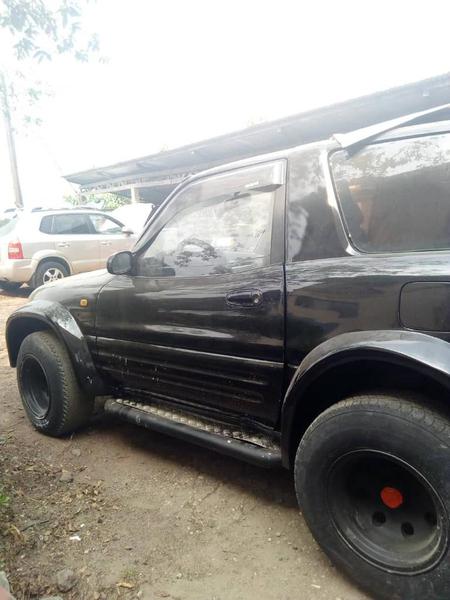 Toyota  • 1998 • 219,607 km 3