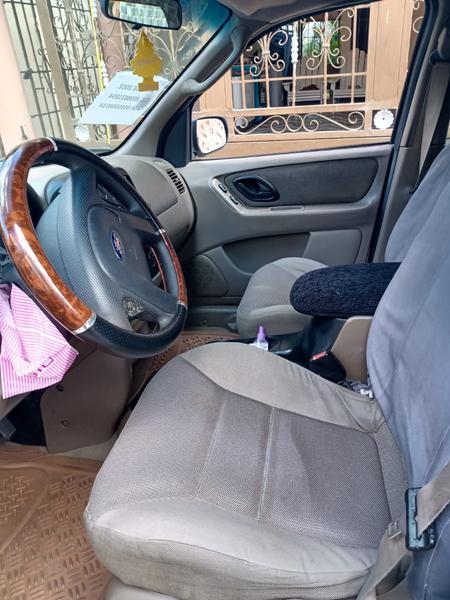 Ford Escape • 2002 • 212,176 km 2