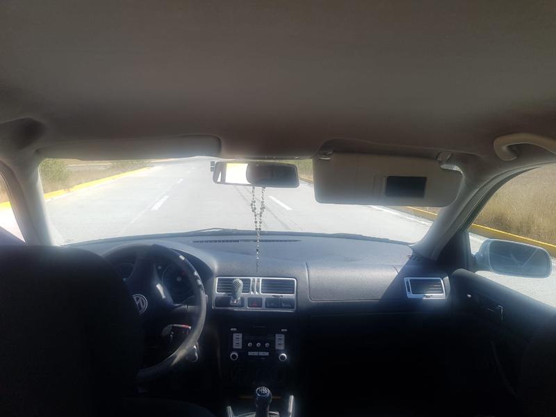 Volkswagen Jetta • 2010 • 128,000 km 5