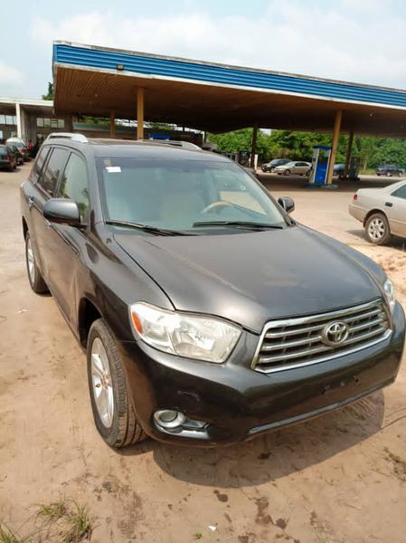 Toyota Highlander • 2010 • 61,825 km 5