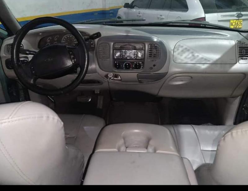 Ford F-150 • 1997 • 240 km 7