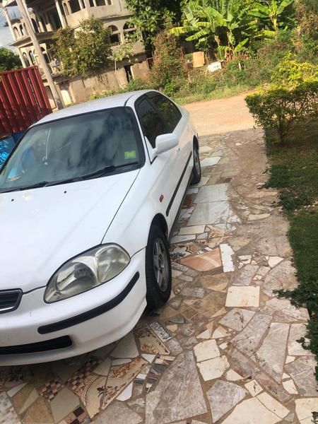 Honda Civic • 1999 • 286,577 km 2